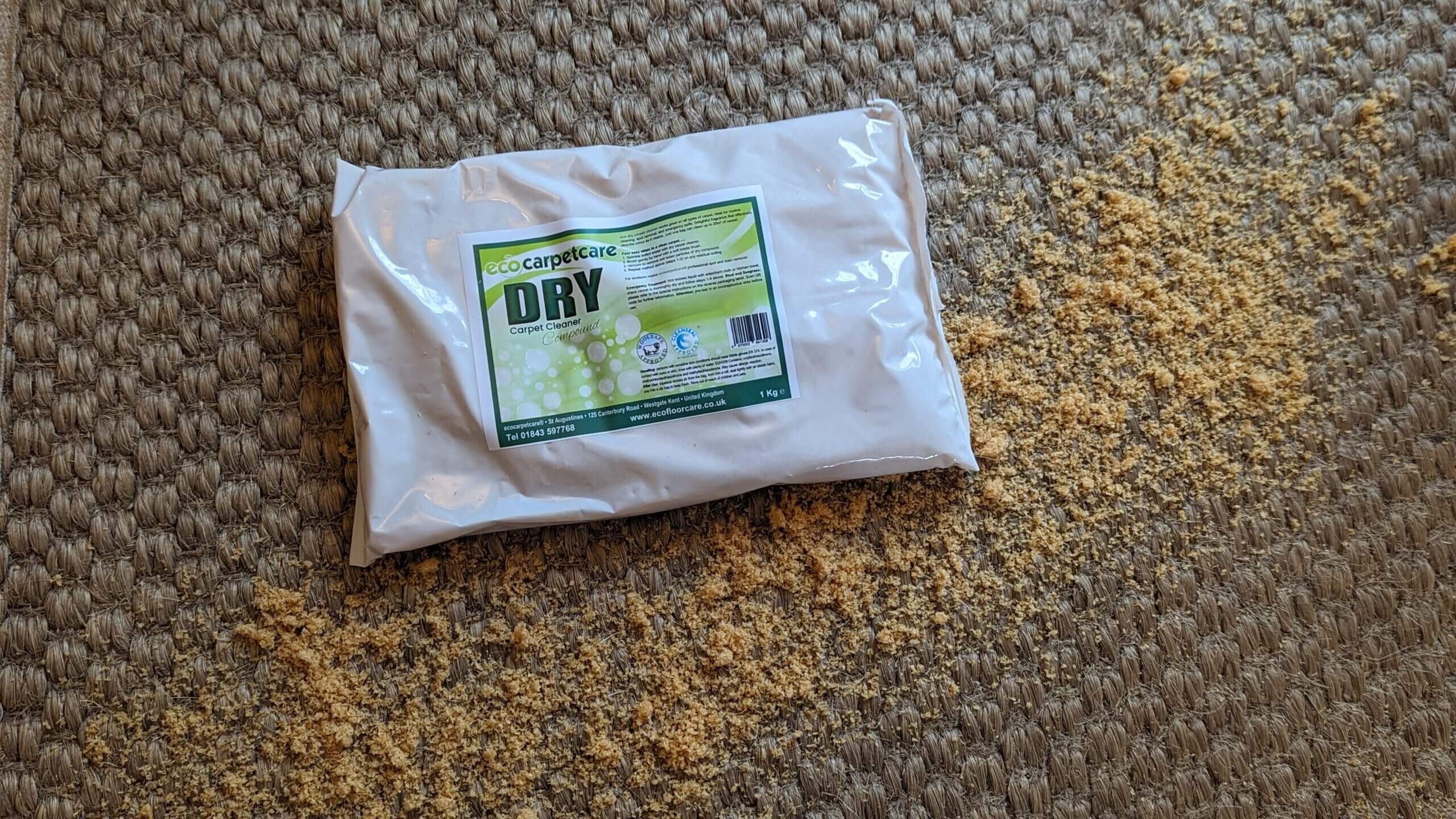 eco Dry Carpet Cleaner Powder 1kg (2lb pack) For Cleaning All Carpets, Sisal, Seagrass & Wool - Image 2